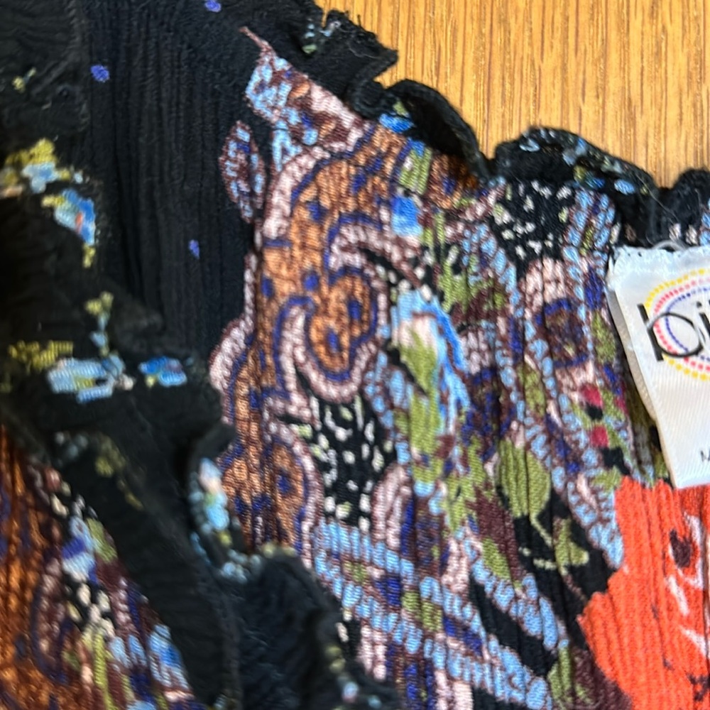 Bila Lightweight Floral Tank with Ties at V-Neck. Ruffled Edge Neck & Ruffle Hem - Picture 7 of 12